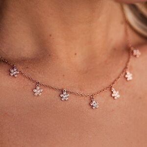 PURA VIDA Bitty Daisy Rose Gold Flower Choker NEW Retail $24❤️